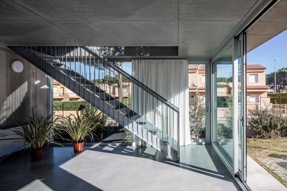 House 1217 in Girona by HARQUITECTES