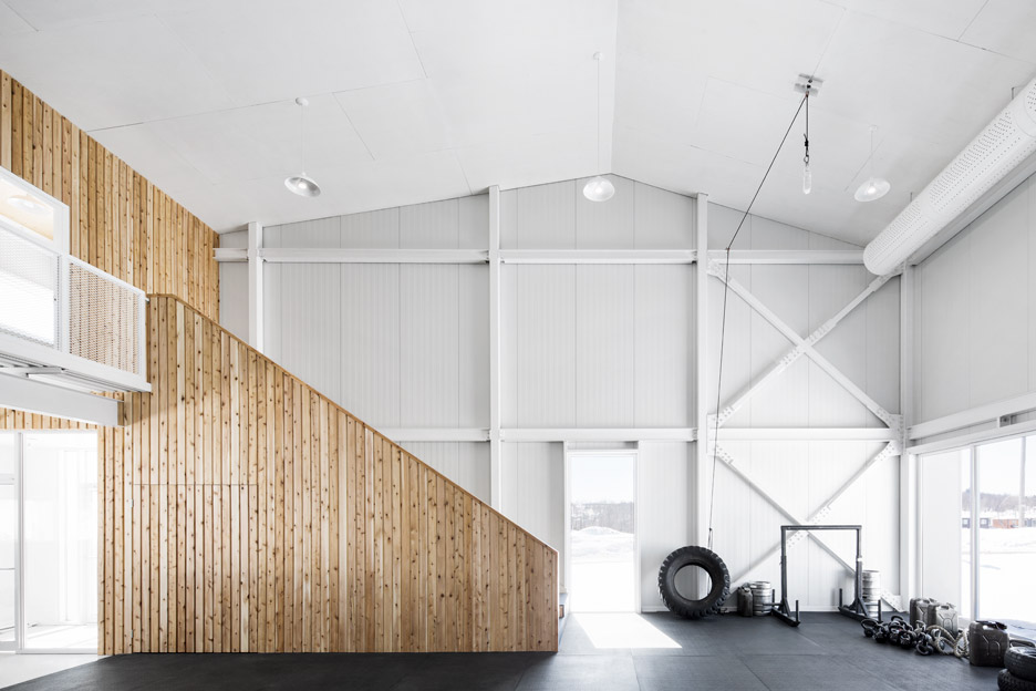La taule sports and gymnastics centre by Architecture Microclimate, photography by Adrien Williams