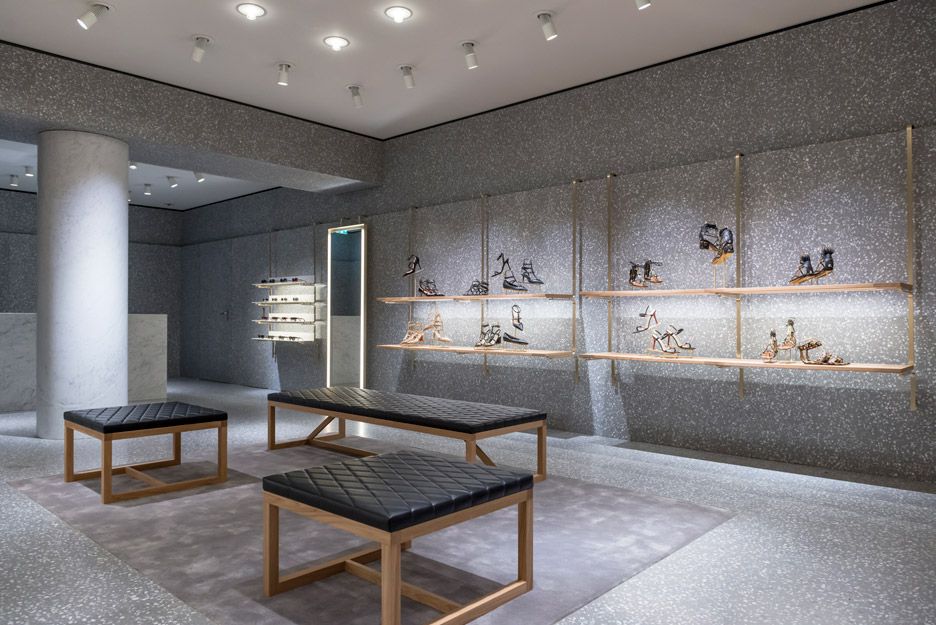 fly Tablet boks David Chipperfield creates "palazzo atmosphere" for Valentino