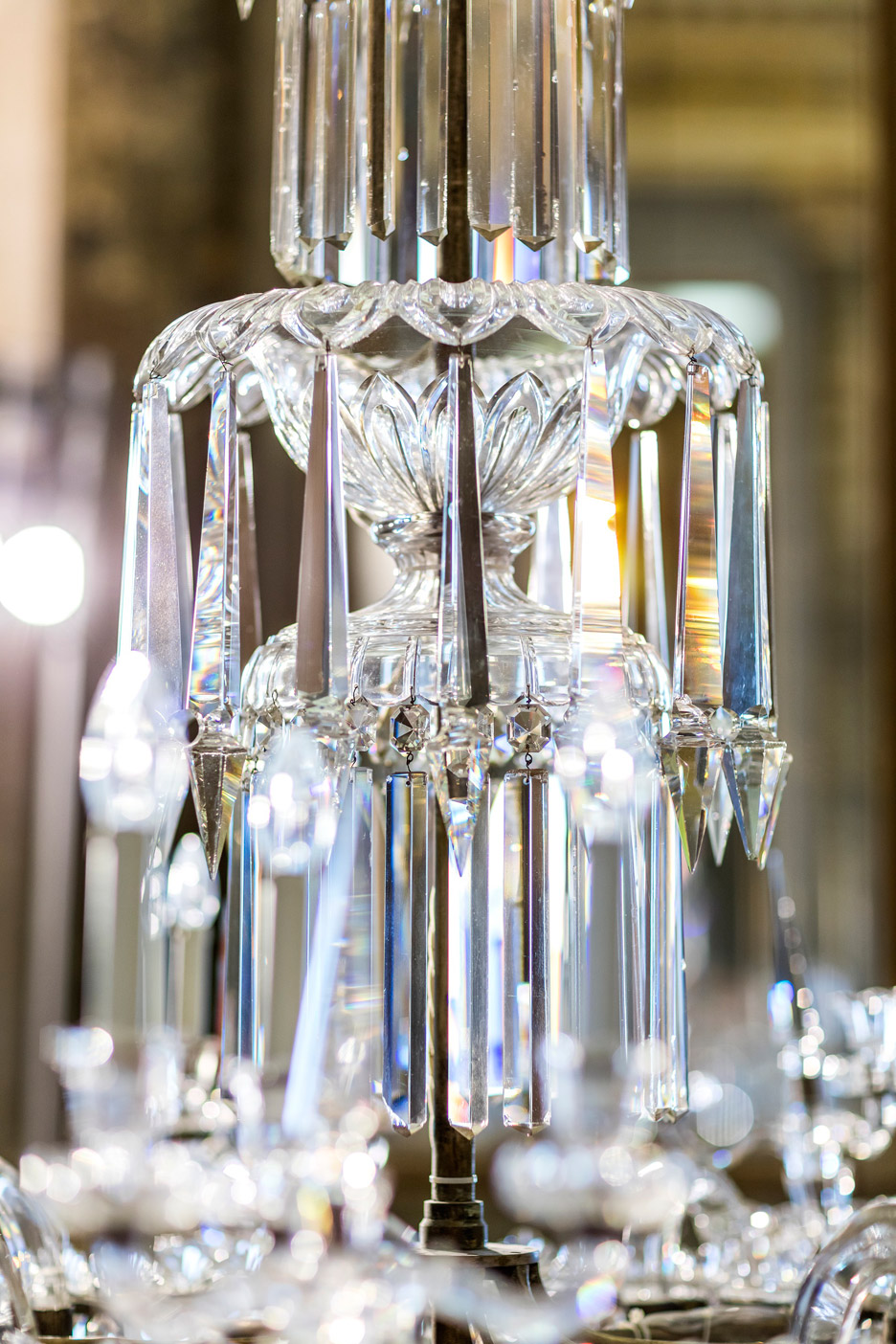 Lasvit restores crystal chandeliers for Milan design week
