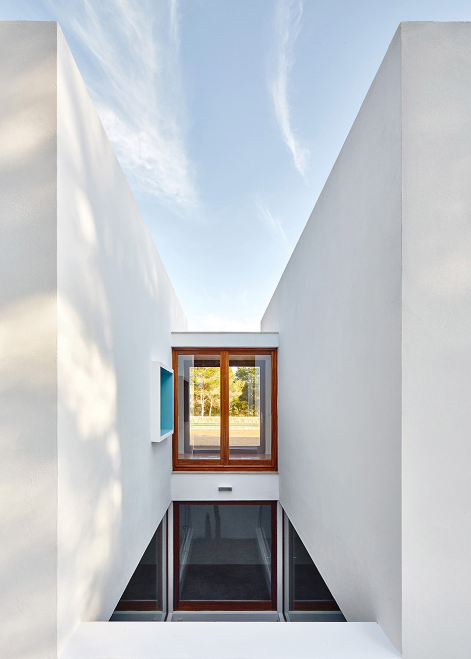 Ca na Maria by Laura Torres Roa and Alfonso Caballero residential architecture Ibiza, Spain