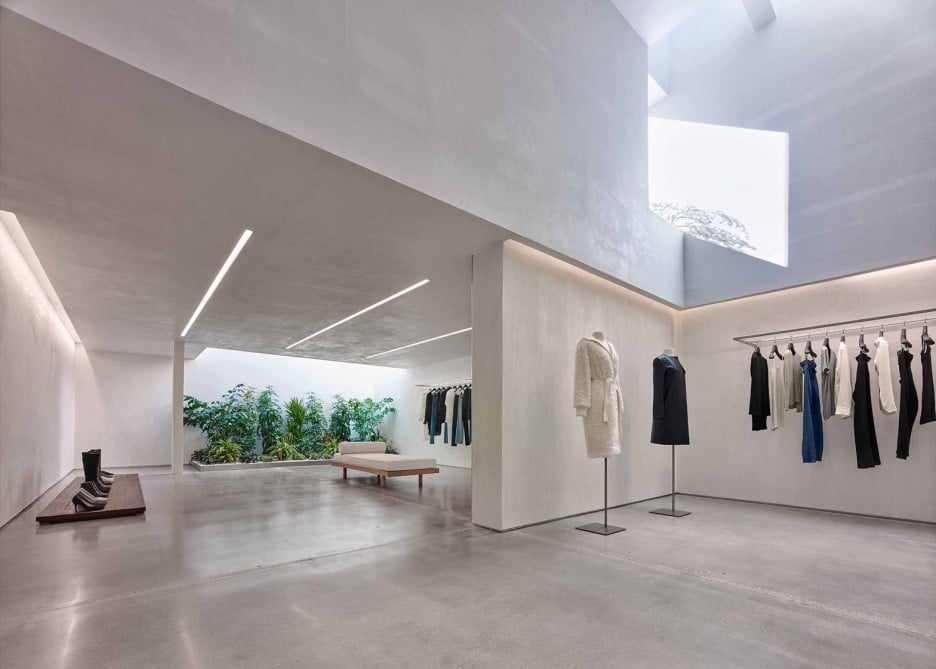 helmut-lang-showroom_standard-architecture_west-hollywood_dezeen_1568_2-936x669.jpg