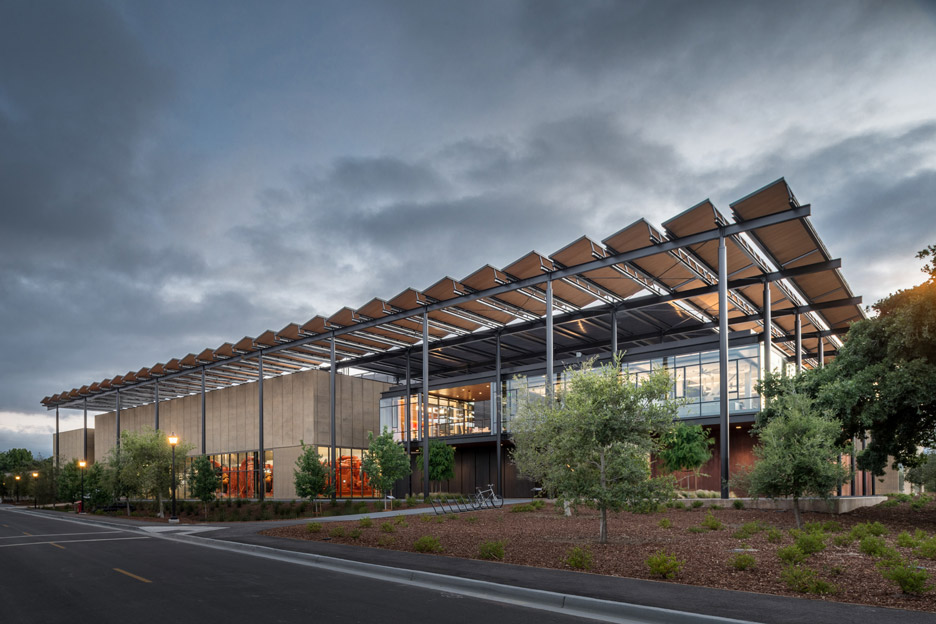 Photograph by Matthew Anderson Stanford University Central Energy Facility by ZGF Architects in California, USA