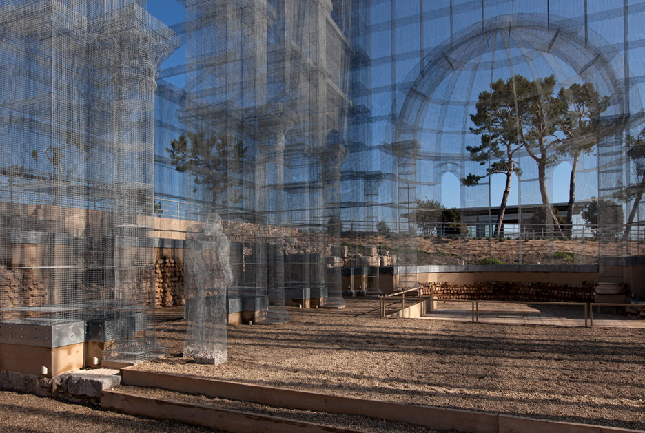 Wire installation by Edoardo Tresoldi