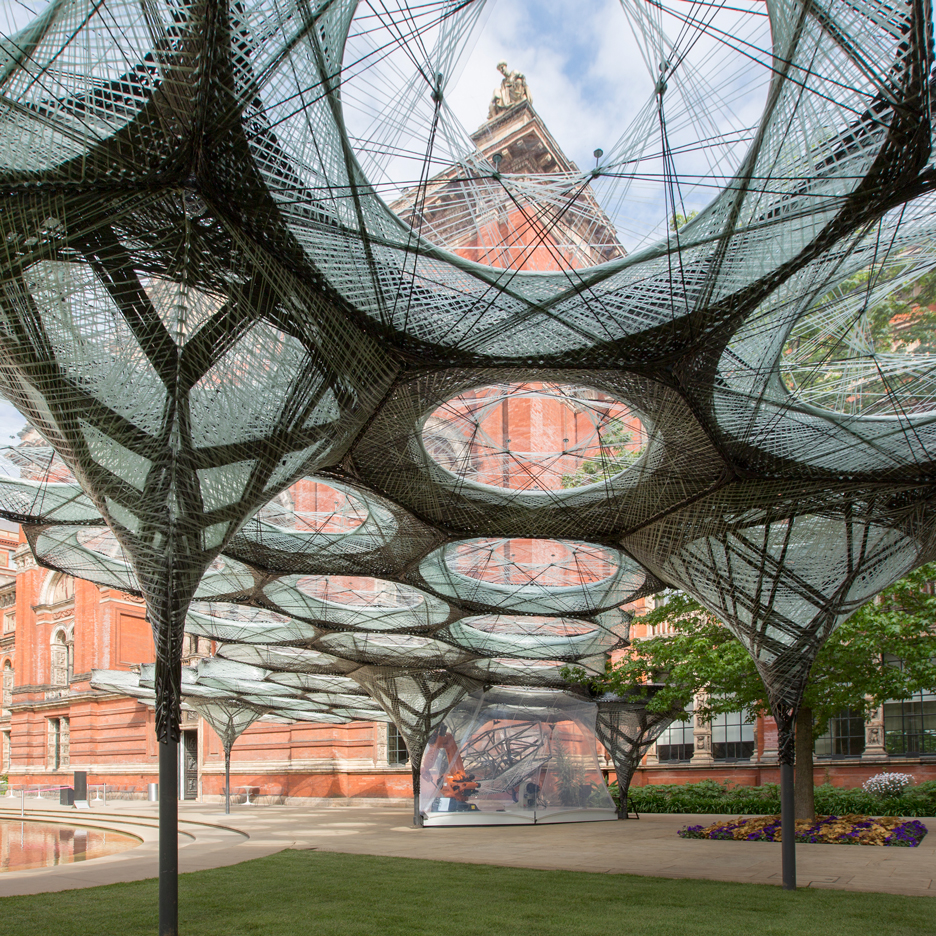 Elytra Filament Pavilion by Achim Menges for the V&A Museum is modelled on flying beetle wings