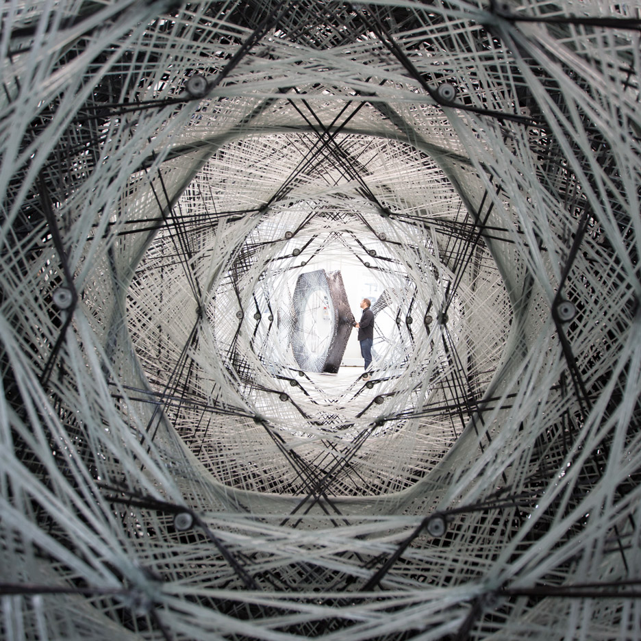 elytra-filament-pavilion_university-stuttgart_carbon-firbre-robots_dezeen_sqa