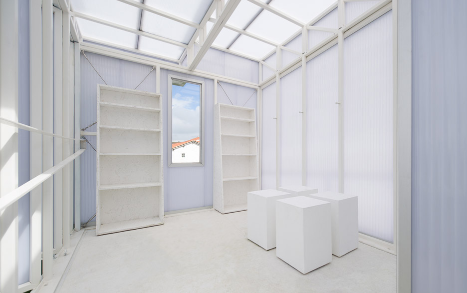 The Mansio mobile booth, gallery and tearoom by architect Matthew Butcher