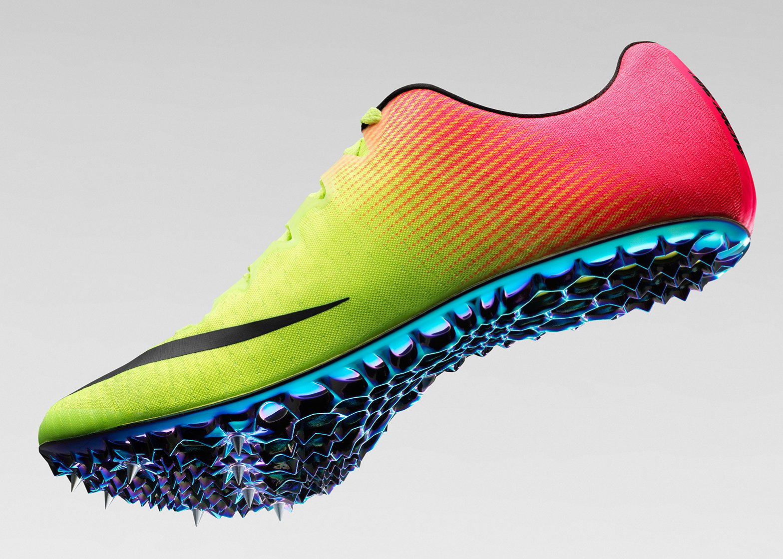 encerrar Asistir Eclipse solar Nike unveils shoes for 100-metre sprinter at Rio 2016 Olympics