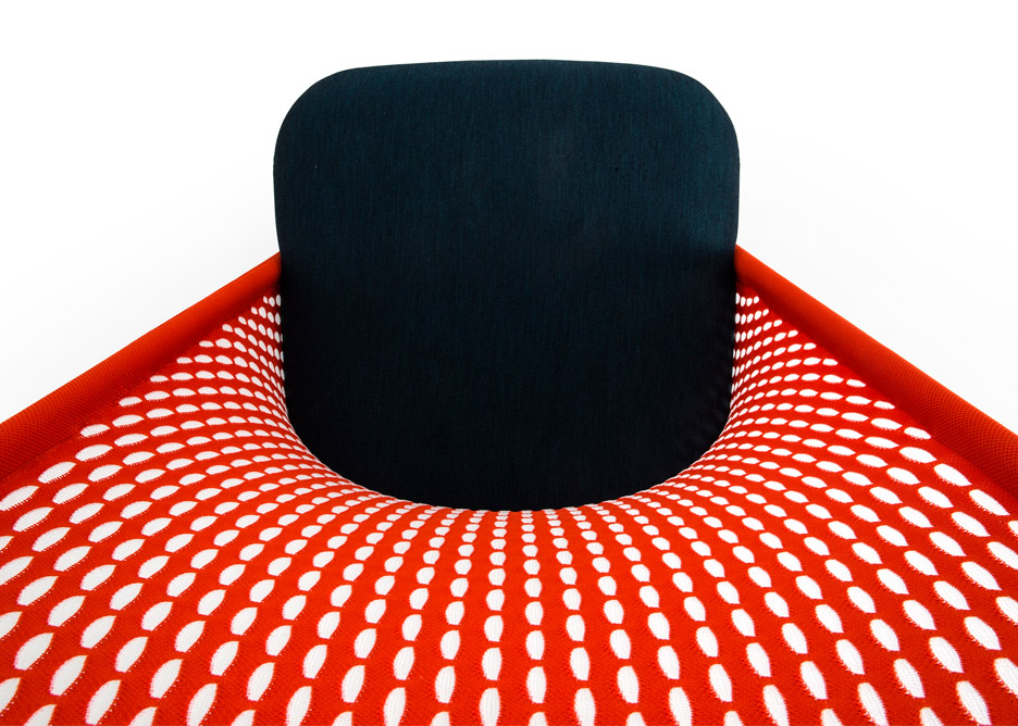 Cradle chair by Layer for Moroso