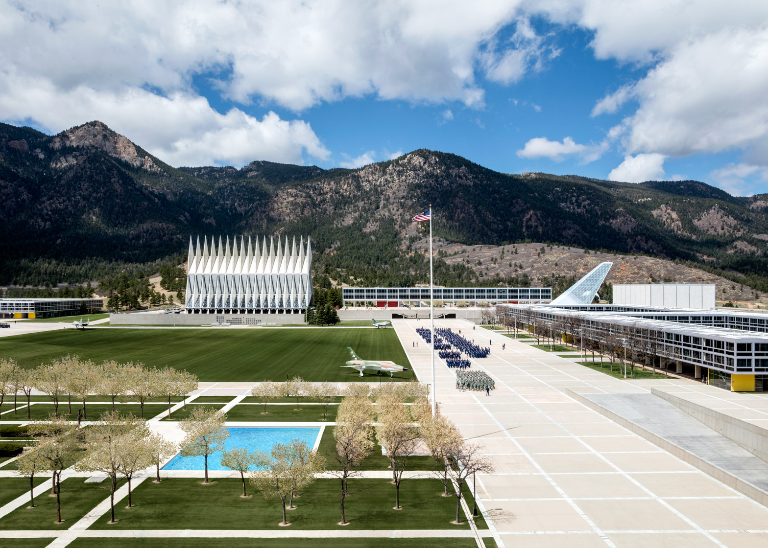 Som Creates New Building On Historic Colorado Military Campus