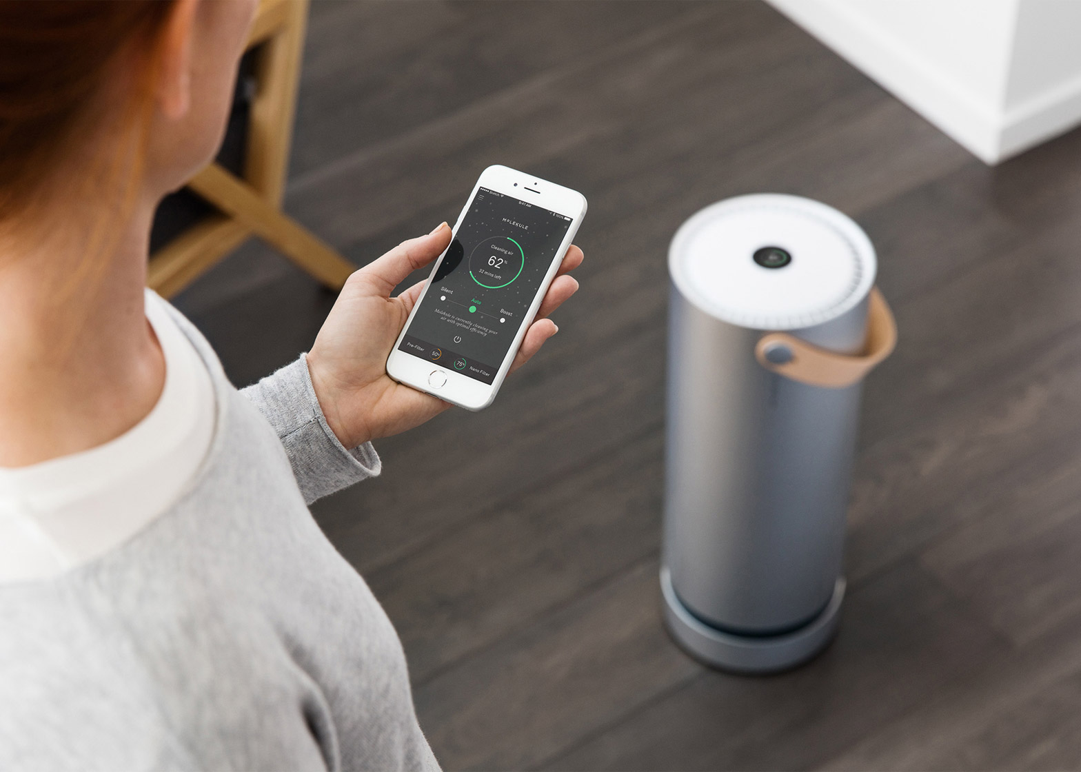 Molekule purifier destroys pollutants rather than collecting them