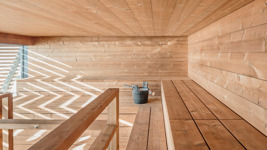 Avanto Architects builds coastal wooden sauna in Helsinki with