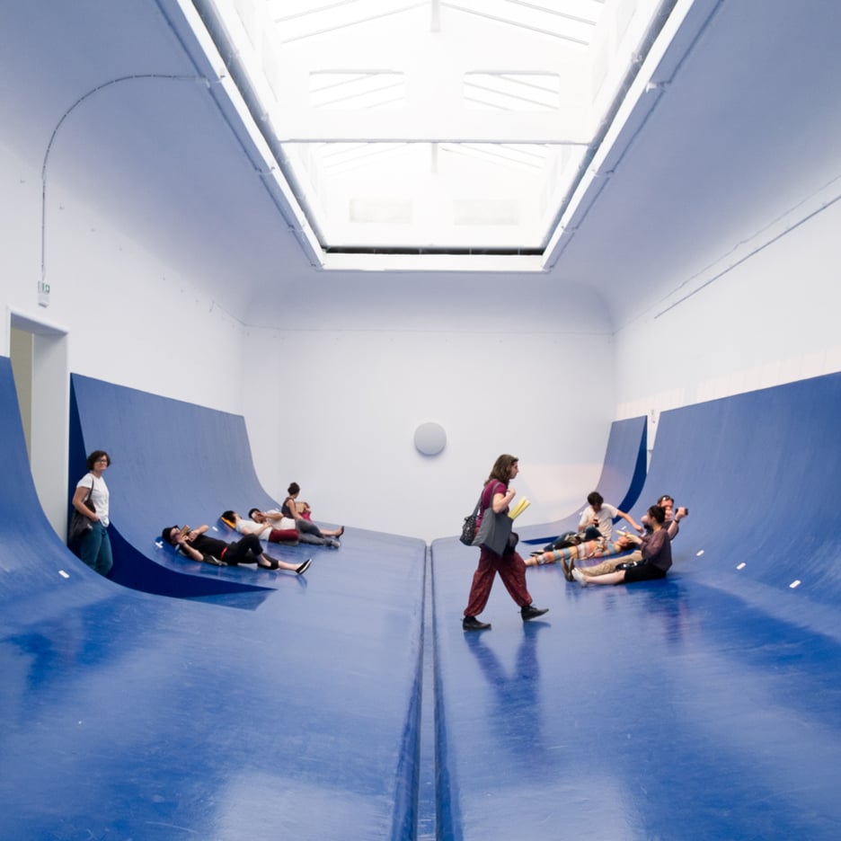 Serbian Pavilion features bright blue interior modelled on a ship's hull