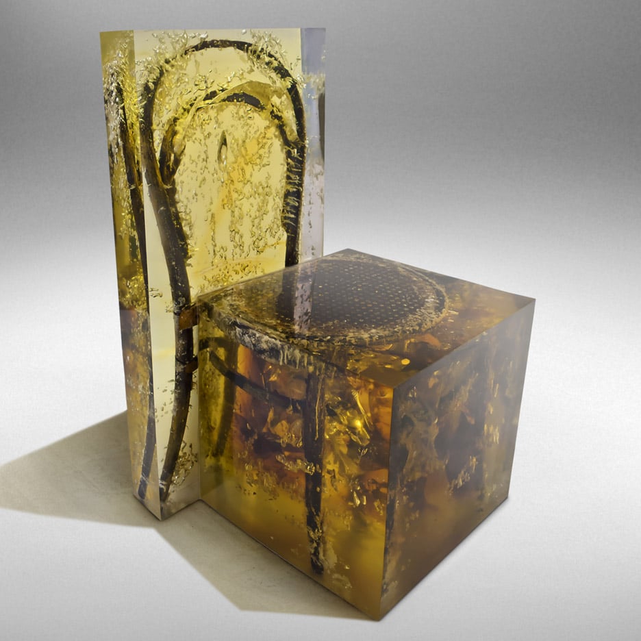 Nucleo design cast furniture in resin for Souvenir of the last Century collection