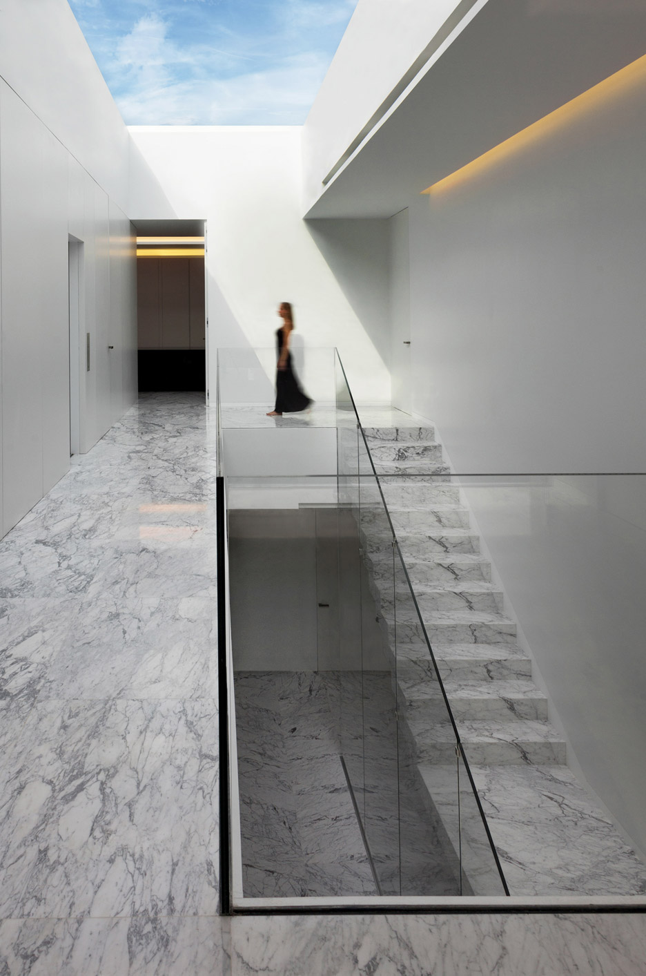 Aluminium House in Madrid by Fran Silvestre Arquitectos