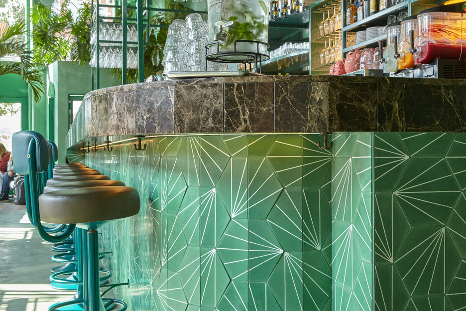 Bar Botanique in Amsterdam by Studio Modijefsky is filled with tropical plants
