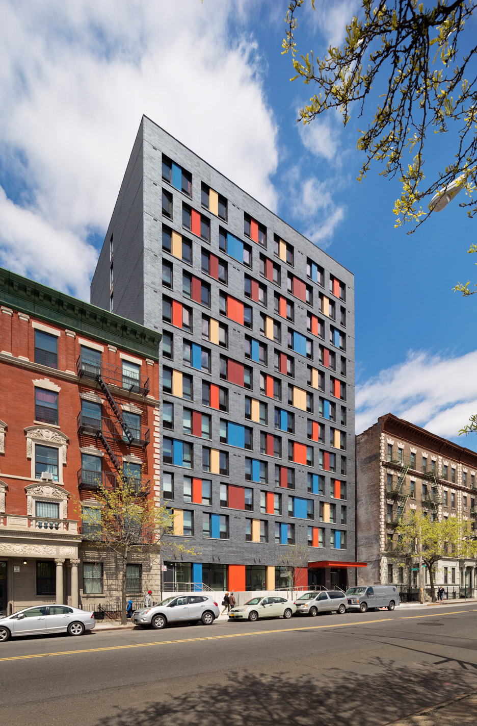Boston Road Housing by Alexander Gorlin Architects