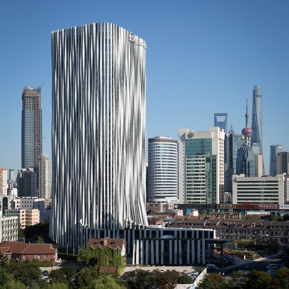 Kengo Kuma dresses Shanghai tower in pleated aluminium for Soho China