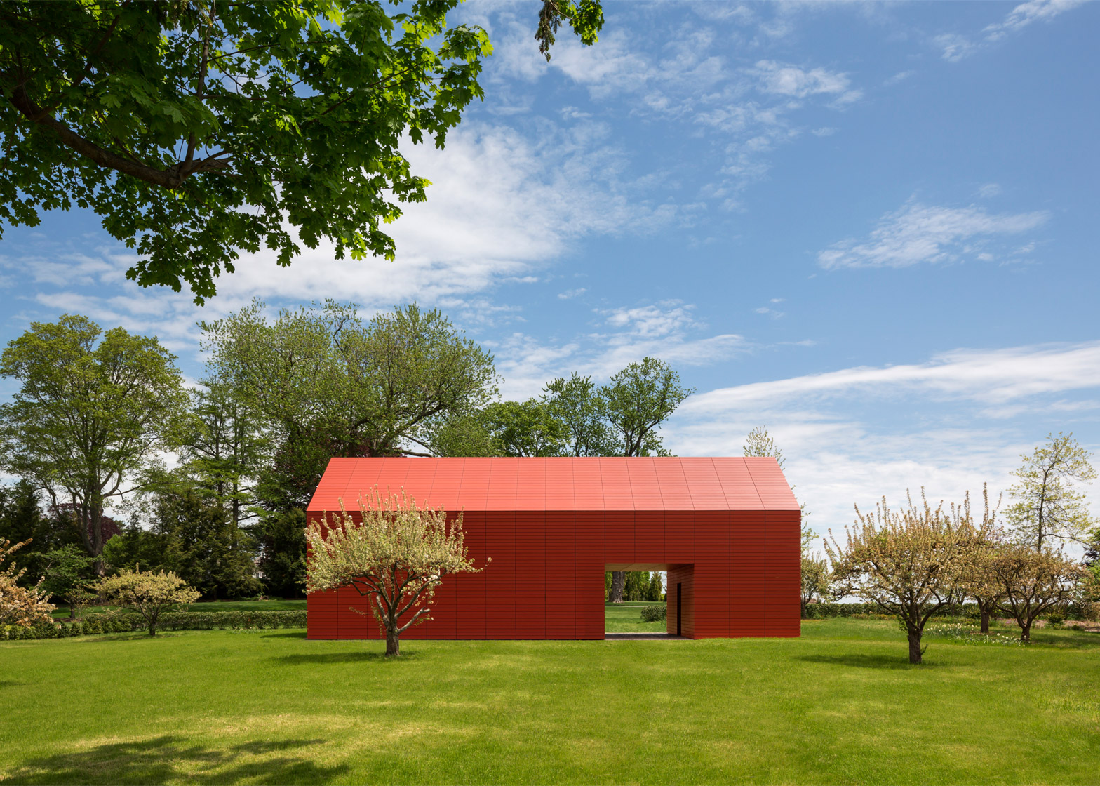 Red Barn By Roger Ferris Partners Houses Artist Retreat In Ct