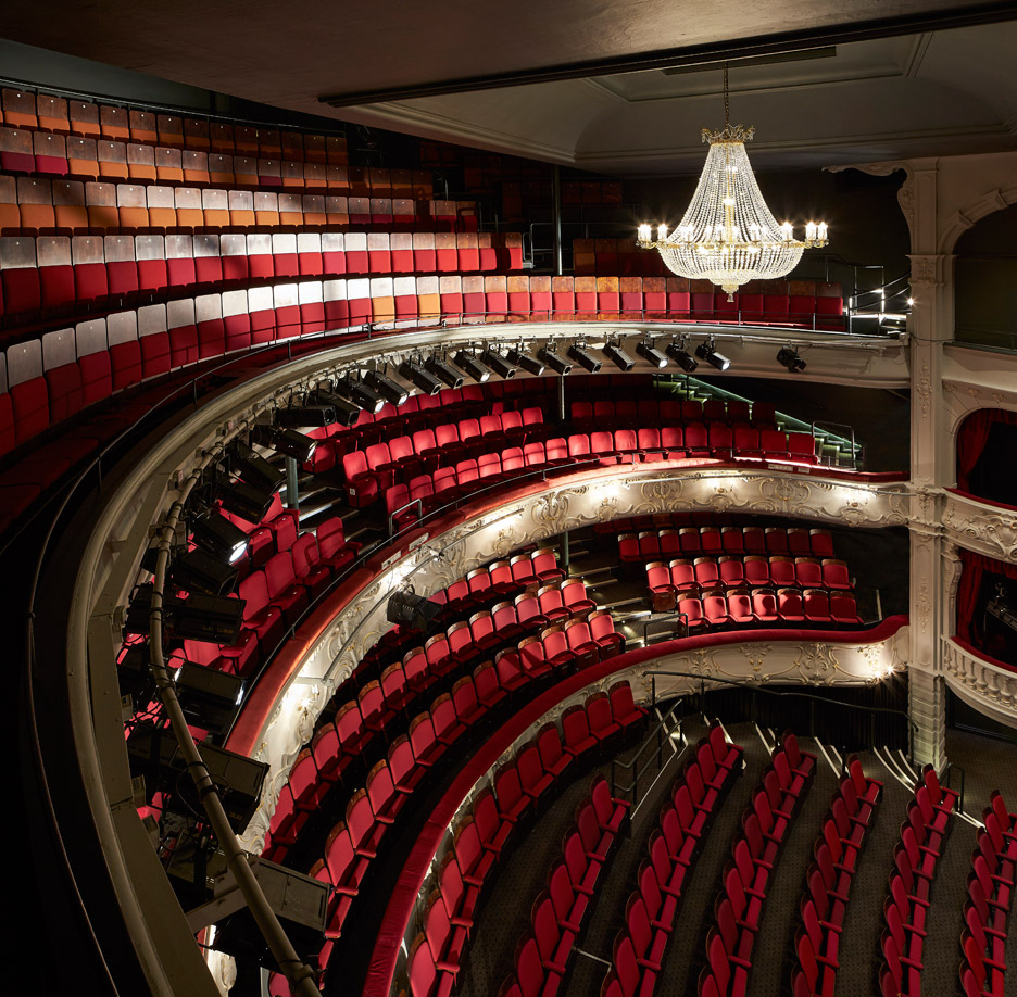 De Matos Ryan renovate York's theatre royal to improve engagement with the city.