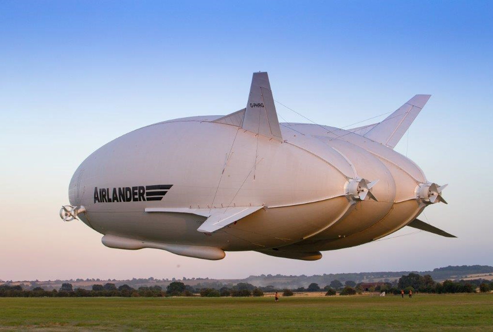 World's biggest aircraft "the Flying Bum" crashes on test flight