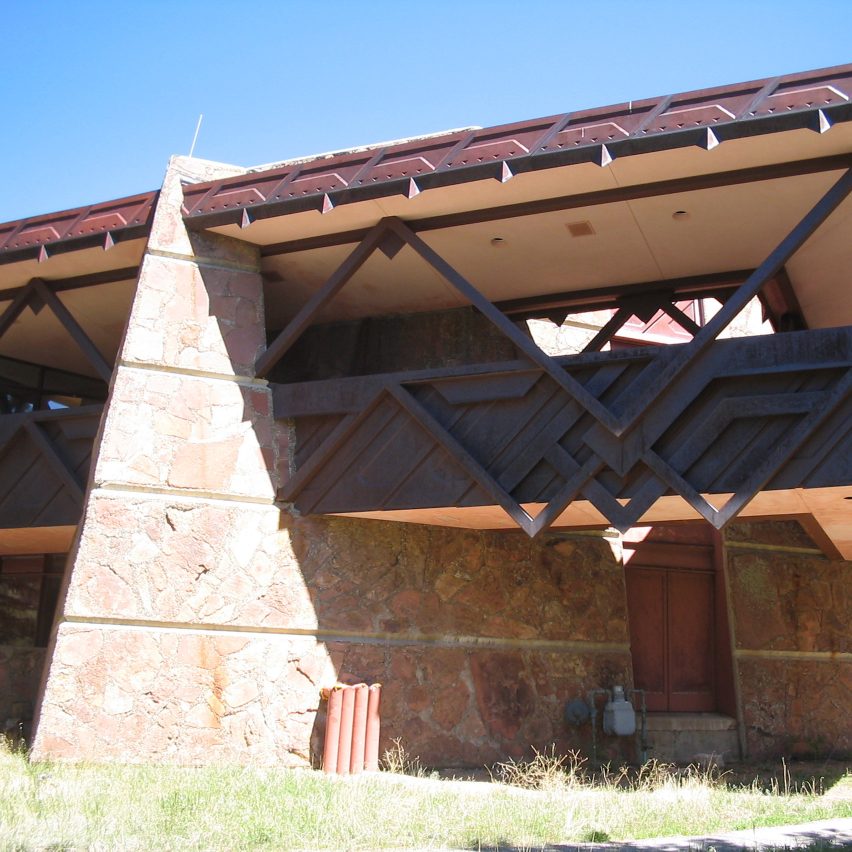 Beaver Meadows Visitor Center, Rocky Mountain National Park, by Taliesin Associated Architects, 1967