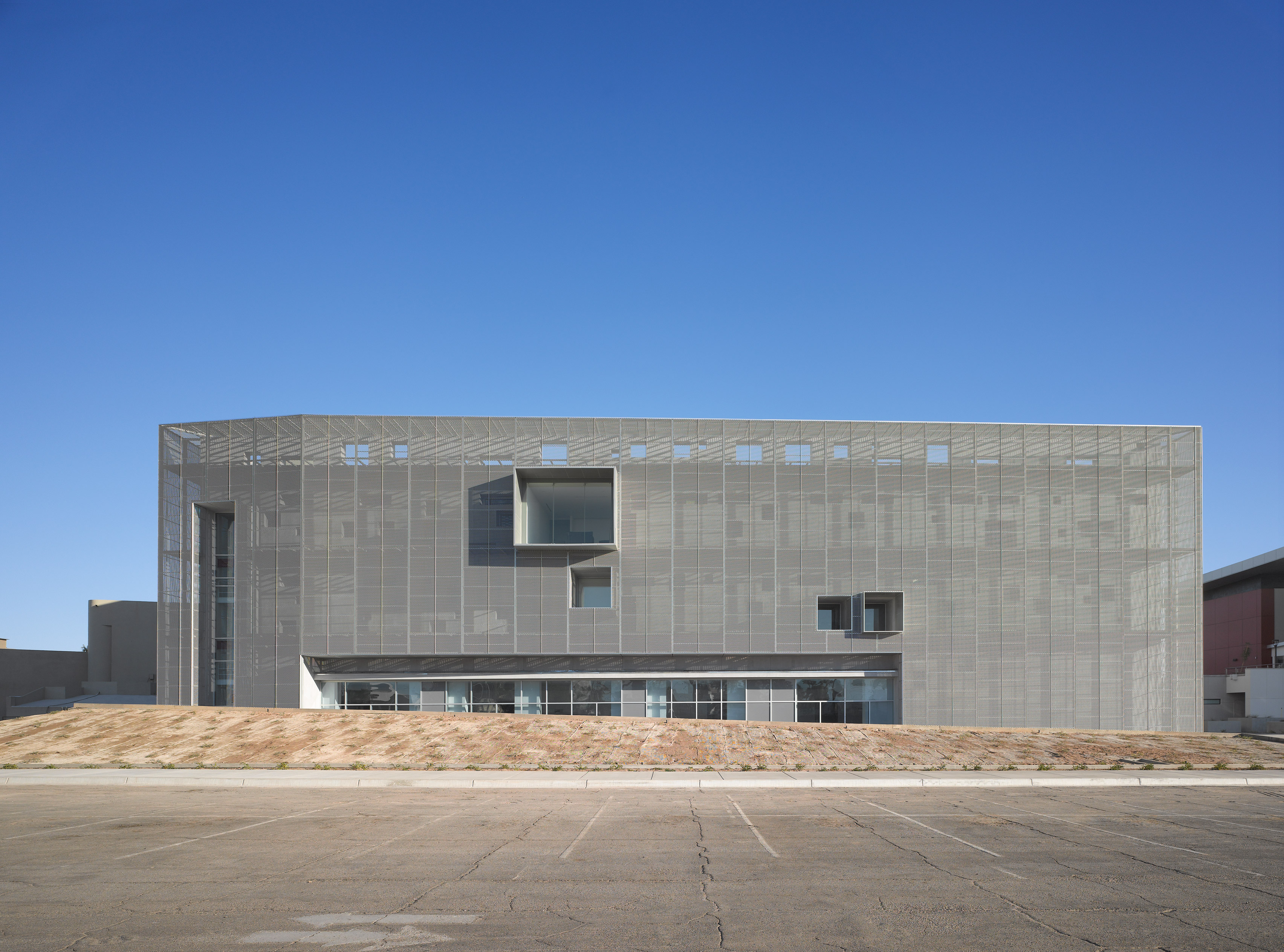 Centre for Postgraduate Studies by Studiohuerta