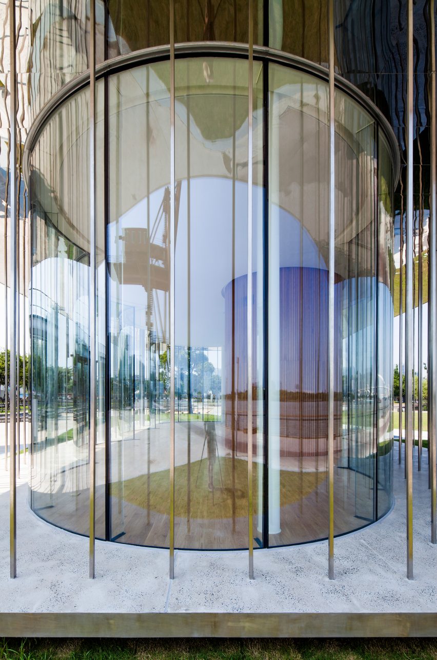 Schmidt Hammer Lassen's Cloud Pavilion is an ephemeral glass-walled events space in Shanghai