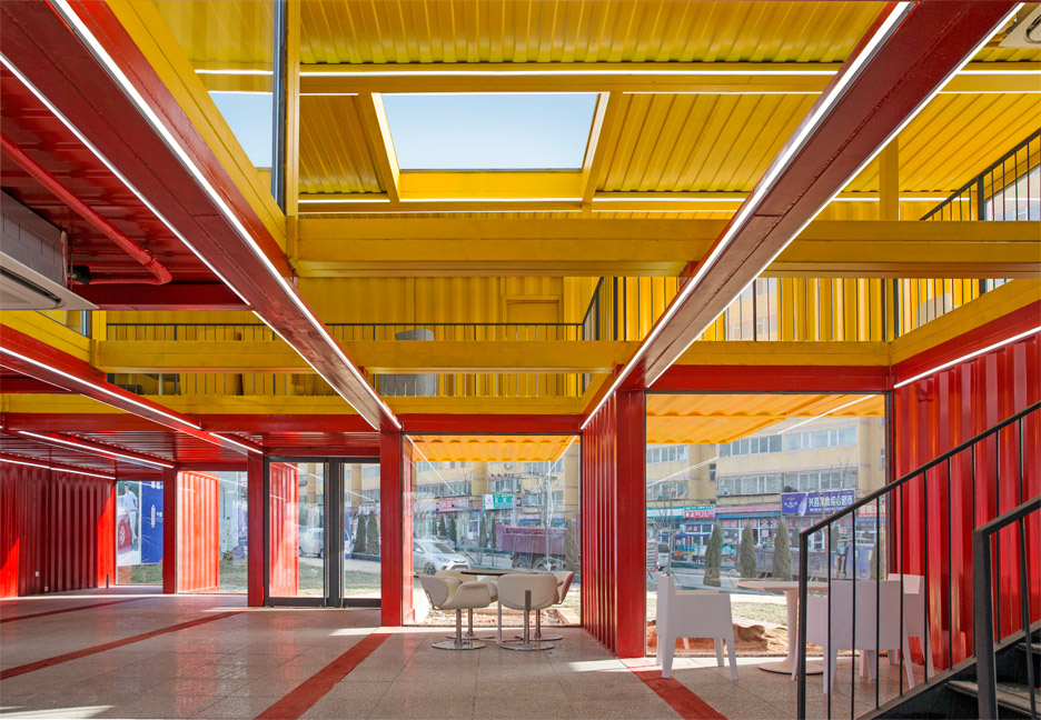 container-stack-pavilion-peoples-architecture-office-shanxi-china-shipping-containers-temporary-structure_dezeen_936_8