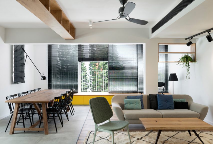 Raanan Stern arranges Tel Aviv apartment around long central corridor