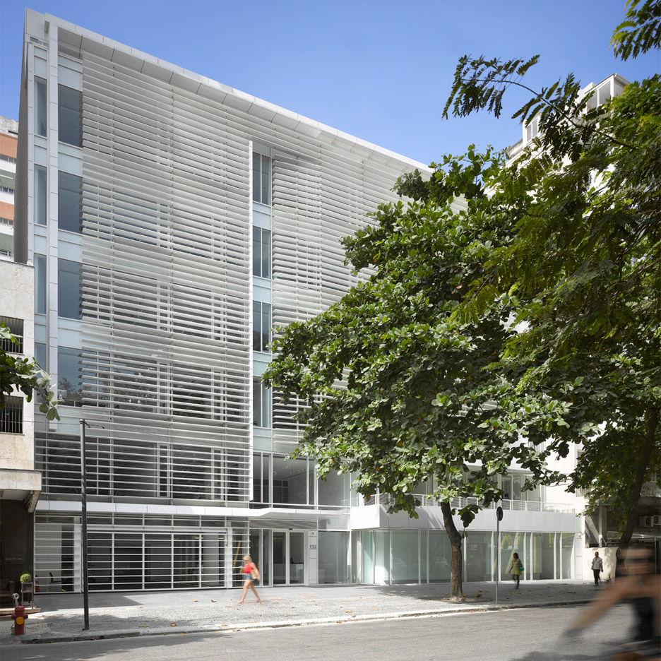 Leblon Offices by Richard Meier and Partners