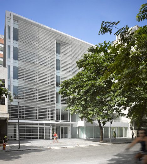 Richard Meier's Leblon Offices in Rio feature horizontal louvres and vertical gardens