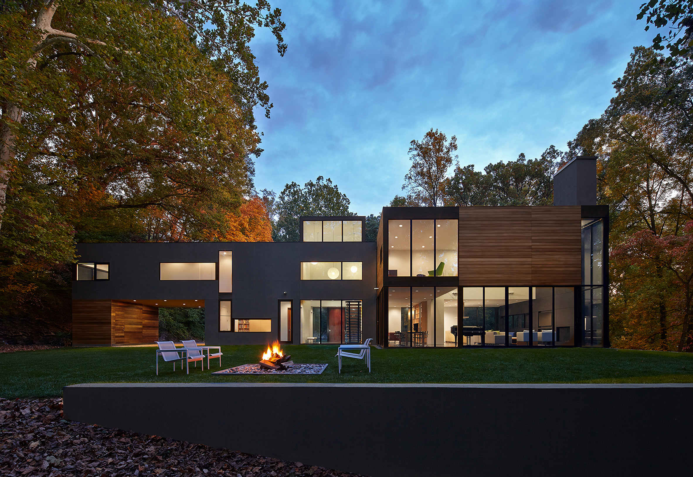 Mohican Hills House by Robert Gurney Architect