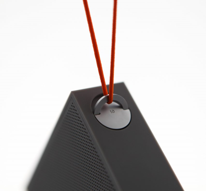 Magnetic Sound2 speaker designed to be easily moved and mounted