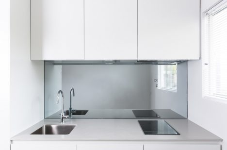 Dominic Kuneman creates minimal interior for Sydney micro apartment