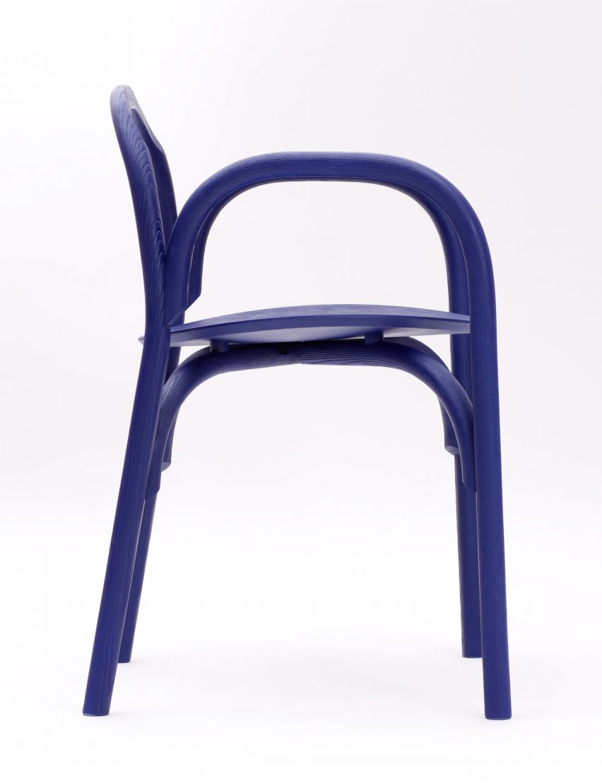 Samuel Wilkinson creates minimal chair using steam-bent wood chair