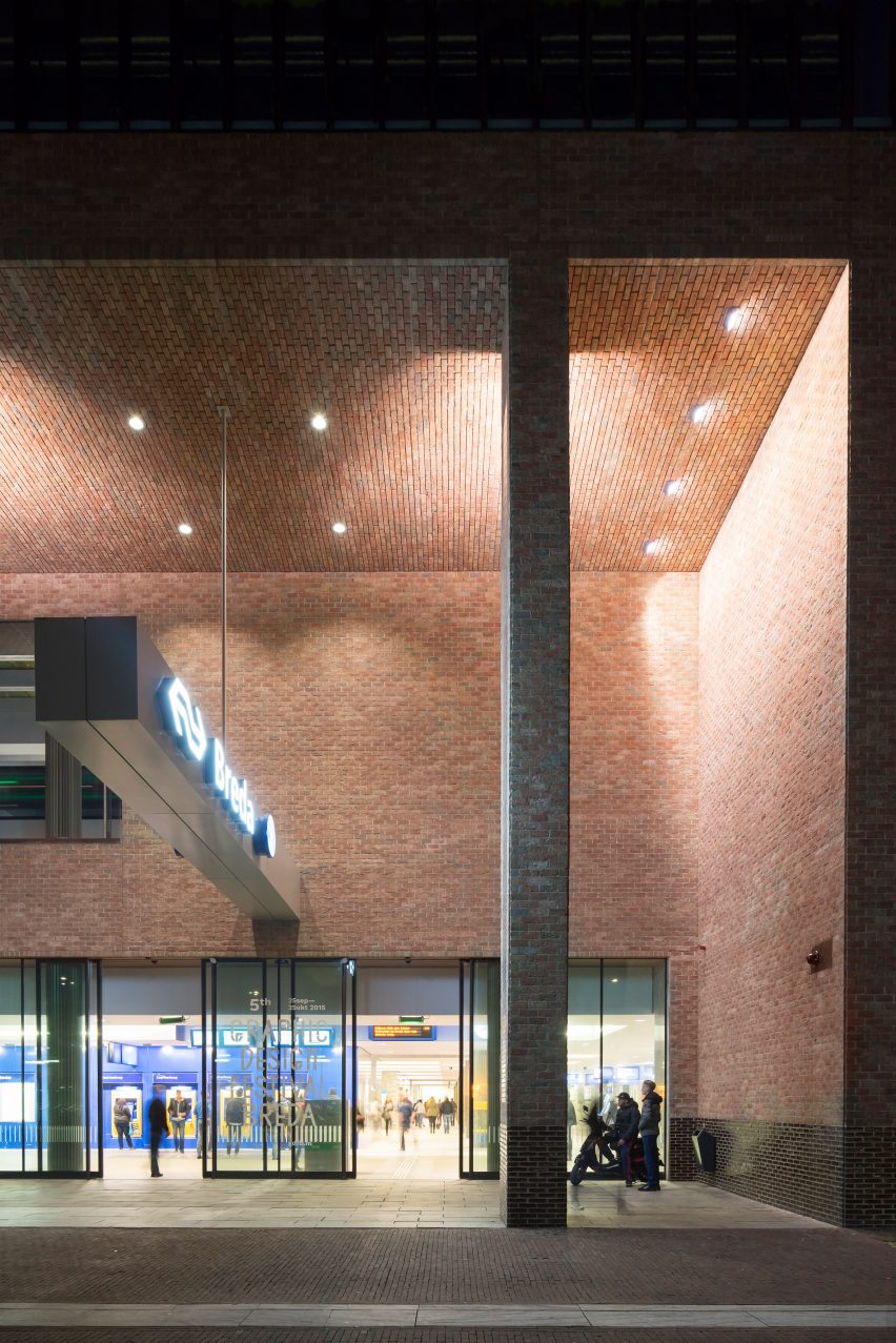 Breda public transport terminal by Koen van Velsen Architects