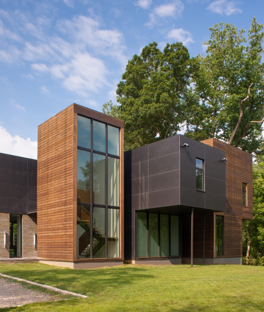 Robert Gurney perches a Maryland home on a ridge overlooking a river