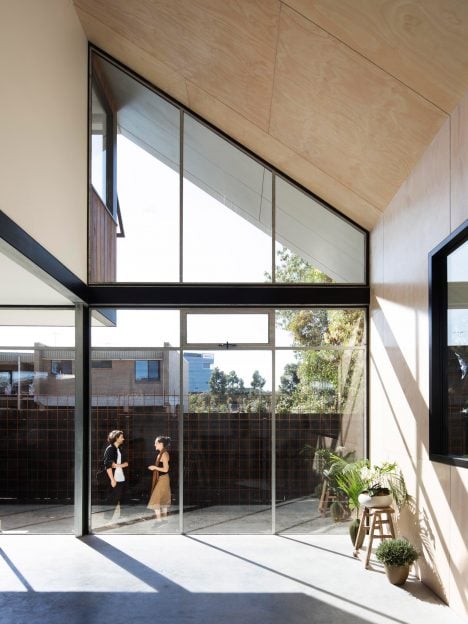 Osk Architects Hides A Second Storey Beneath Seddon House