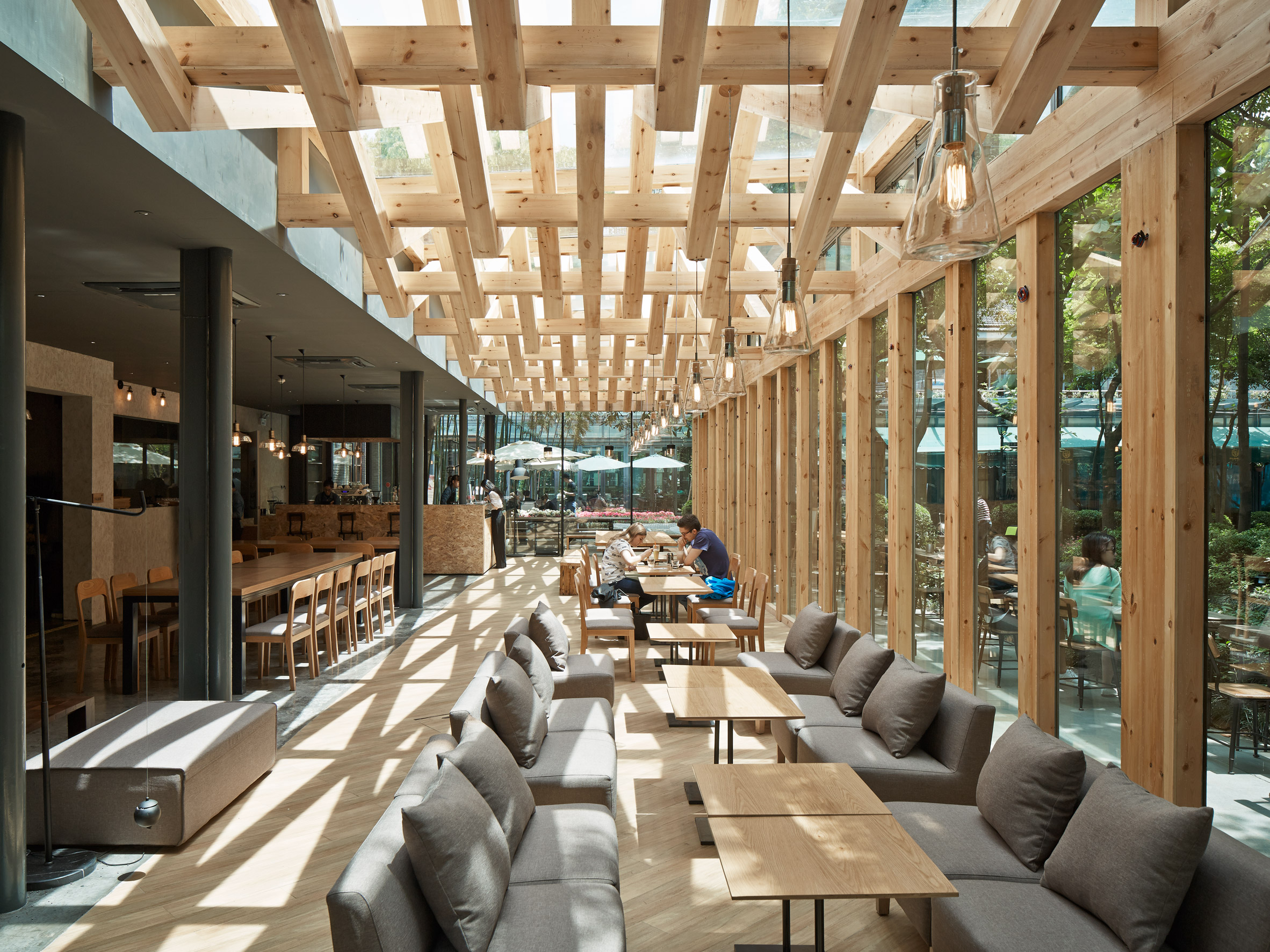 Xie Xie Cafe by Xooo Architects