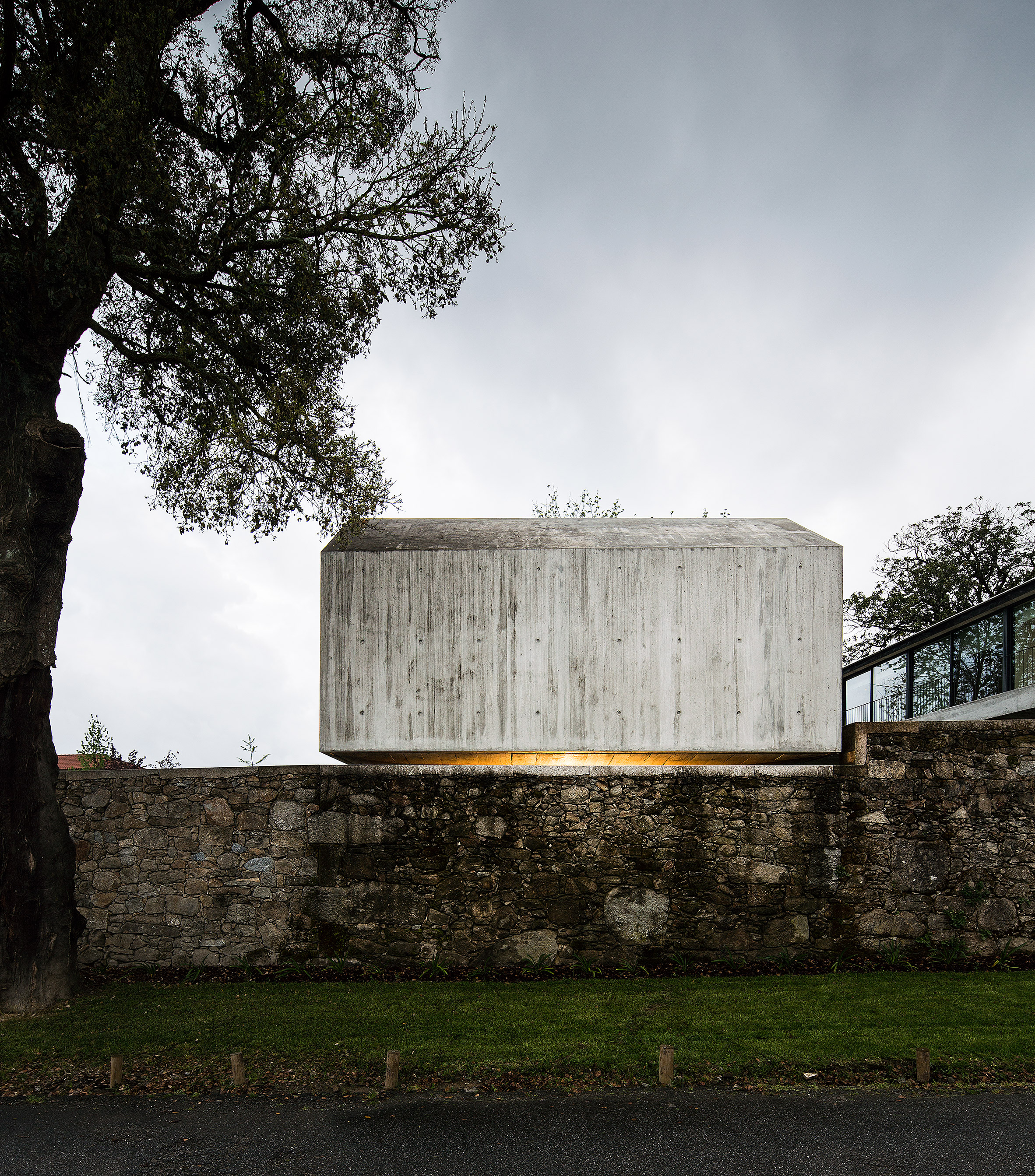 The-Dovecote-by-AZO-Sequeira-Arquitectos-Associados-portugal-architecture_dezeen_2364_col_1