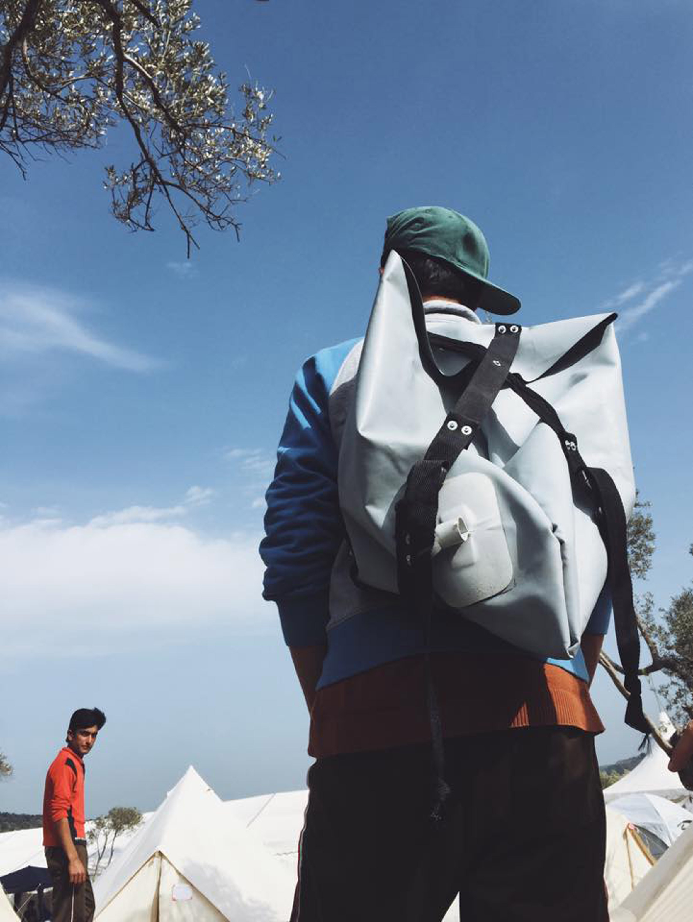 BAG2WORK backpacks by refugees