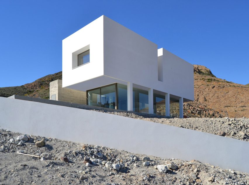 Casa Gallarda by JFGS Architecture