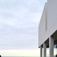 Casa Gallarda by JFGS Architecture