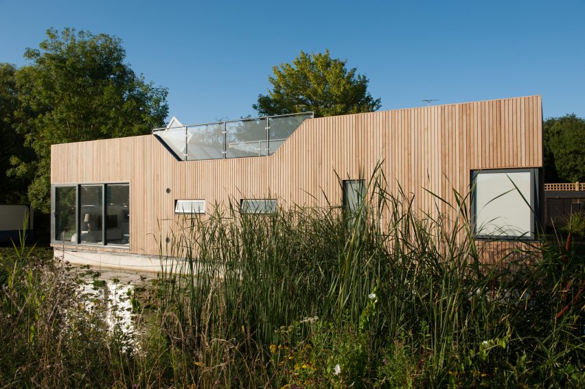 chichester-floating-home-baca-architects-architecture-uk_dezeen_2364_col_6