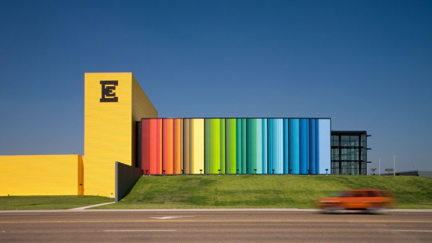 Edcouch-Elsa ISD Fine Arts Center by Kell Muñoz Architects