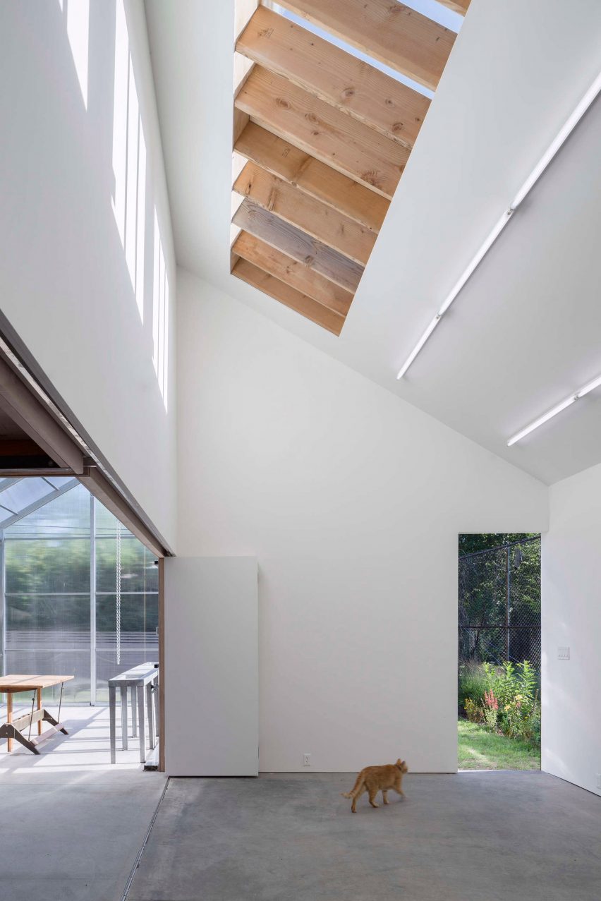 Davidson Rafailidis tops studios for artist and ceramicist with three angular roofs