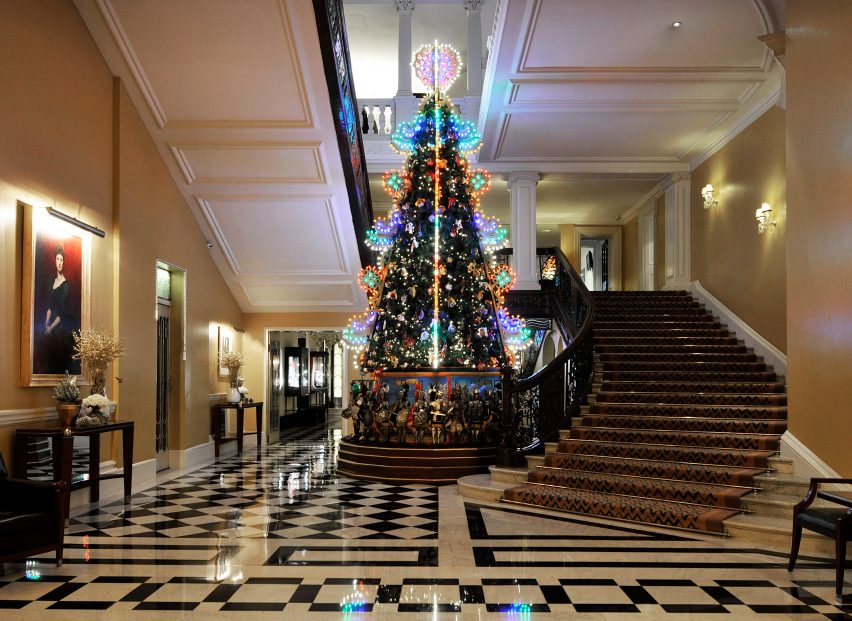 News: Jony Ive and Marc Newson to design Christmas tree