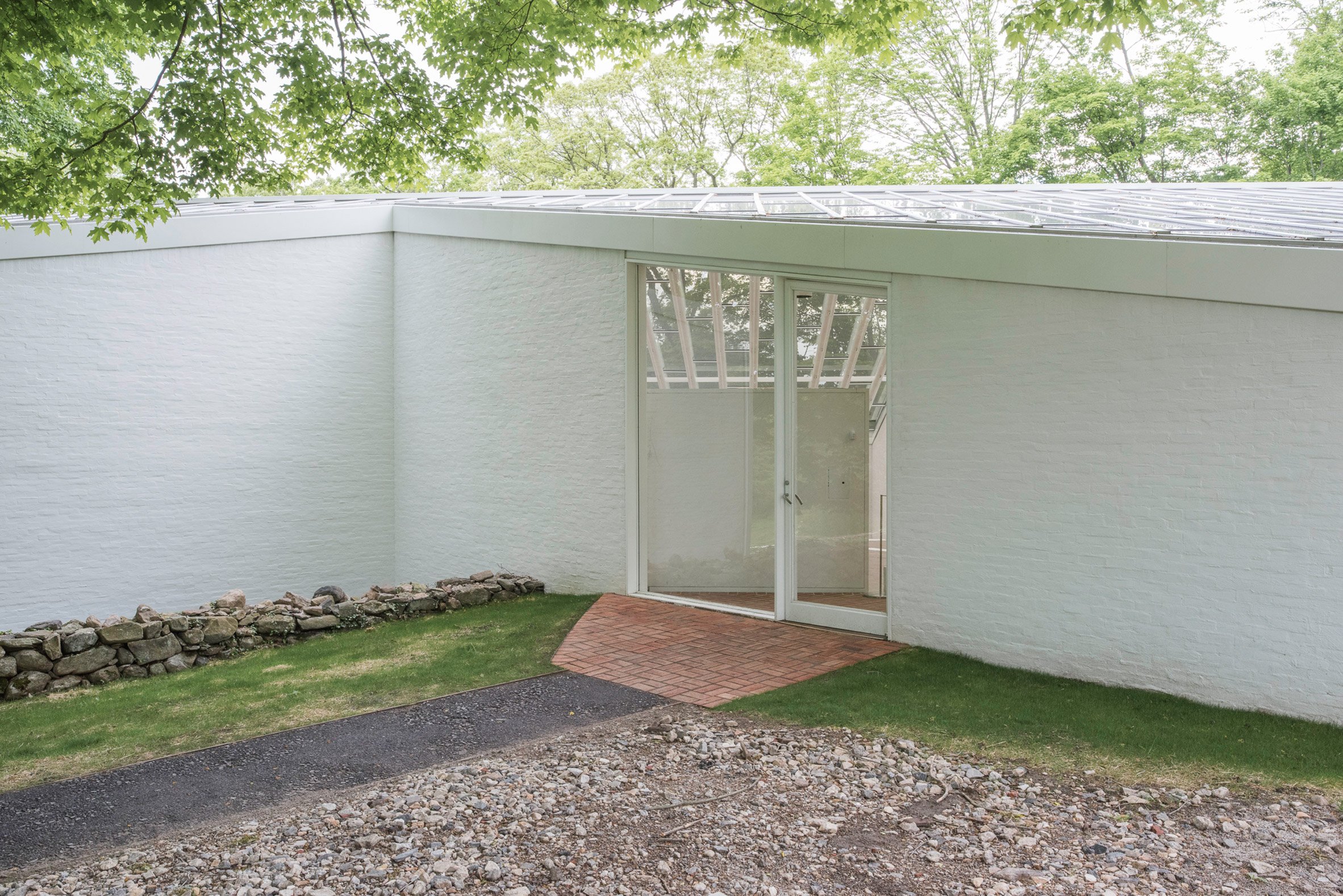 Restoration of the sculpture gallery at Philip Johnson's Glass House