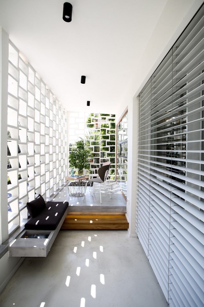 Weisel apartment in Tel Aviv by Dori Interior Design
